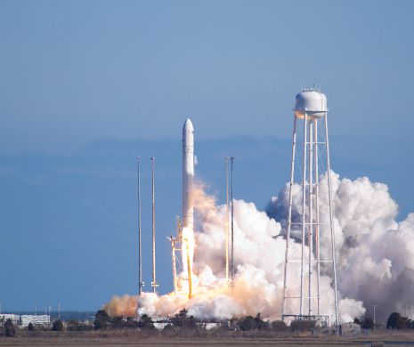SUA. O rachetă Antares a EXPLODAT la scurt timp după lansare