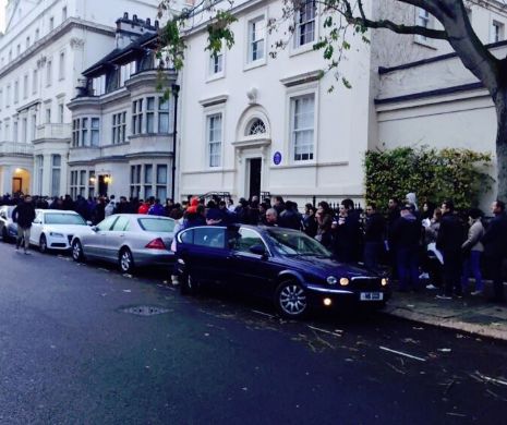 ALEGERI PREZIDENȚIALE 2014. Sute de oamenii stau la coadă în Londra cate 3-4 ore ca să voteze