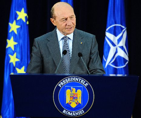 Băsescu: Pentru numirea lui Motoc la MAE, Ponta să contrasemneze revocarea din funcţia de ambasador