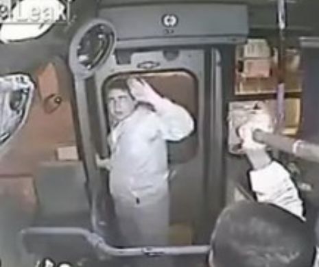 Ce i-a dăcut un șofer de autobuz unui hoț de buzunare.VIDEO