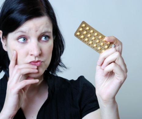 Ce riscă femeile care folosesc pilule contraceptive?