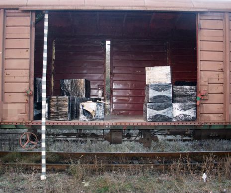 CONTRABANDĂ CU TRENUL. Un vagon PLIN CU ȚIGĂRI a fost descoperit într-un marfar din Ucraina