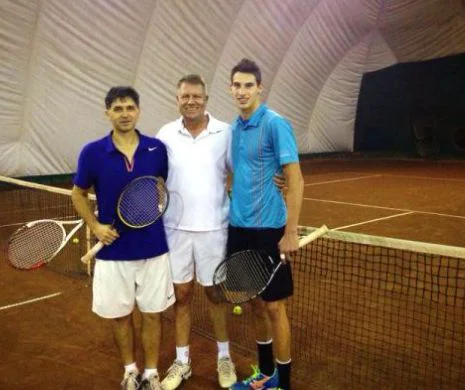Klaus Iohannis a jucat tenis în Sibiu, în prima zi după ce a fost ales preşedinte