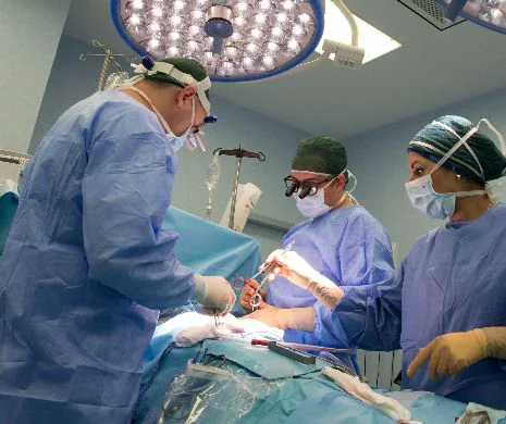 Medicul primar Călin Popa: „ E mult mai greu de digerat un insucces la un bolnav care are riscuri operatorii minime, faţă de unul care are riscuri operatorii foarte mari”