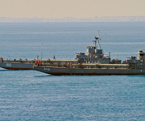 Navă militară egipteană, atacată în Marea Mediterană. Opt militari sunt dați dispăruți