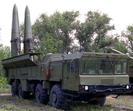 RUSIA a mobilizat şase lansatoare de RACHETE Iskander la graniţa cu UCRAINA