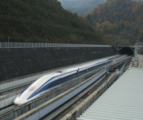 Trenul care depaseste 500 de kilometri pe ora a fost testat cu pasageri