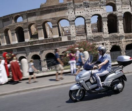 Turist condamnat la o amendă de 20.000 de euro pentru vandalizarea Colosseumului