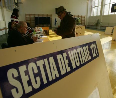 ”Turiștii” electorali au fost FILMAȚI în timp ce vizitează mai multe secții de votare I VIDEO