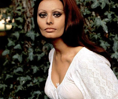 A purtat-o şi Sophia Loren. Fabulos: Cum a devenit un “must-have” IA ROMÂNEASCĂ | VIDEO
