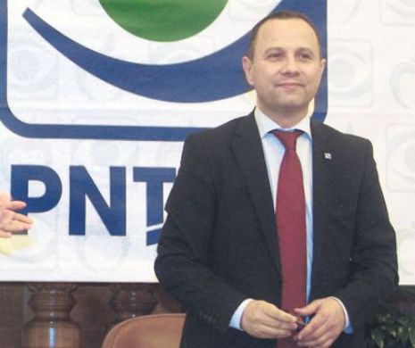 Aurelian Pavelescu s-a baricadat în sediul PNȚCD