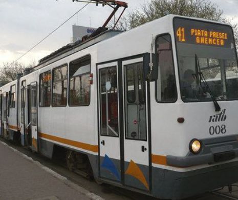 Circulaţia tramvaielor 41, blocată 35 de minute din cauza unei defecţiuni