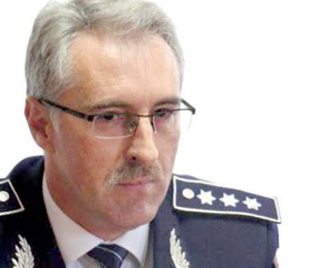 Comisarul Mureșan a transformat Poliția în mafi e personală. Șeful IPJ Bistrița îi turna pe postacii care îl înjurau pe deputatul Ioan Oltean