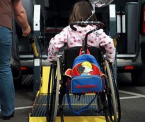 Copii cu disabilități din România, lipsiți de libertate. Ministrul Muncii promite desființarea centrelor speciale