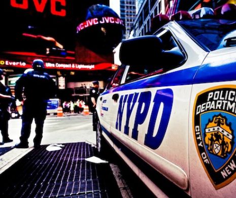 Doi polițiști împușcați la New York
