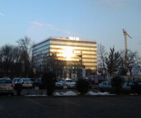 După 31 de zile de beznă a răsărit soarele la București!