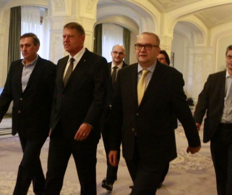 Iohannis, ajuns la ședința PNL în timp ce Orban dădea declaraţii: Să-l lăsăm pe Ludovic să-şi facă numărul