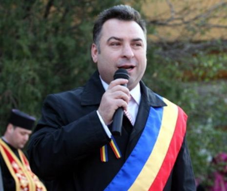 Nicolae Matei primarul de Năvodari cumpăra influență cu terenuri pe malul mării