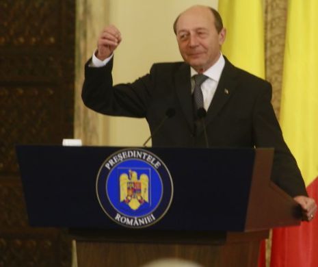 TOPURILE ANULUI POLITIC 2014. Traian Băsescu părăseşte Cotroceniul cu fruntea sus