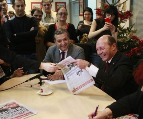 Traian Băsescu a mers la o  berărie pentru a se întâlni cu membrii PMP