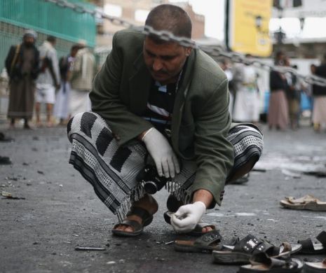 50 de MORŢI într-un ATENTAT SÂNGEROS cu maşină capcană la o Academie de Poliţie din Yemen
