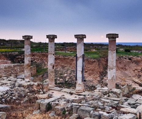 AMULETĂ de 1.500 de ani, cu un palindrom MISTERIOS, a fost descoperită în Cipru | FOTO