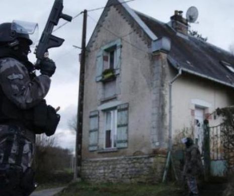 Atentatele TERORISTE din Franţa: Povestea angajatului care a scăpat de terorişti stând ASCUNS SUB O CHIUVETĂ şi a tatălui şi fiul său care s-au ascuns în camera frigorifică