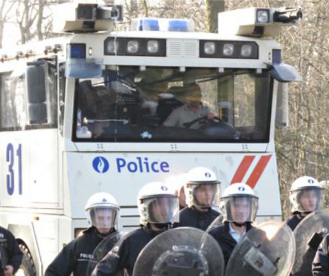 Cel puţin trei morţi într-o operaţiune antiteroristă în Belgia