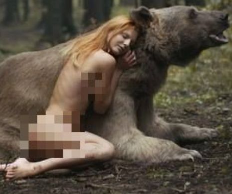 FOTOMODELE GOALE, printre ANIMALE FEROCE. Cum arată creaţiile care REVOLUŢIONEAZĂ lumea fotografiei | GALERIE FOTO