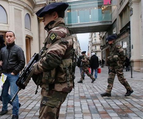 Franța scoate în stradă 10.000 de soldați pentru a proteja obiectivele sensibile, printre care peste 700 de școli evreiești