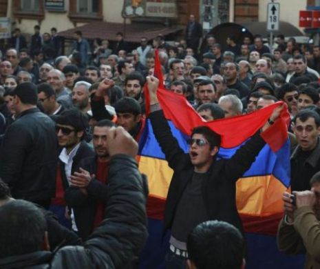 Furie în Armenia după ce Rusia a refuzat să predea un soldat acuzat de masacrarea unei familii