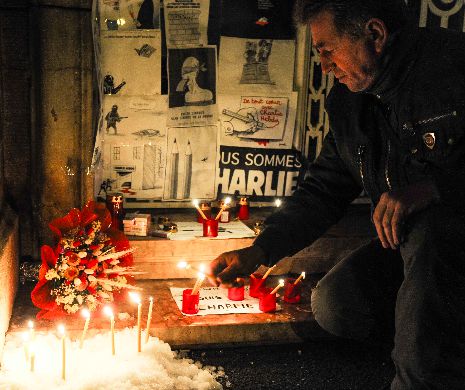 Jurnaliști SOLIDARI cu victimele ATENTATULUI de la Charlie Hebdo I GALERIE FOTO