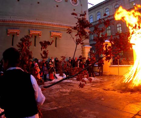 Moș Crăciun vine a doua oară pentru zeci de mii de români