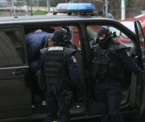 SPAIMA ȘANTIERELOR DE LUX. Polițiștii au făcut percheziții în județul Ilfov