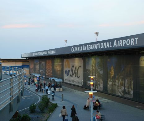 Suspect de terorism, prins pe un aeroport din Sicilia în timp ce vroia să se îmbarce către România