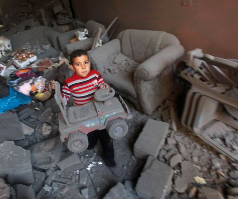 SUTE DE MII de copii au rămas cu TRAUME PSIHICE, din cauza bombardamentelor din GAZA
