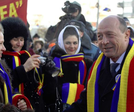 Traian Băsescu: Fotografie relevantă pe Facebook, de ziua Micii Uniri