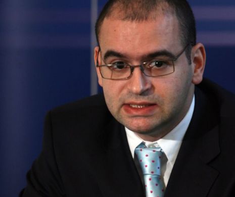 ANI i-a amendat pe deputații juriști cu 2.000 de lei deoarece au refuzat să-l revoce pe Petre Roman din funcție