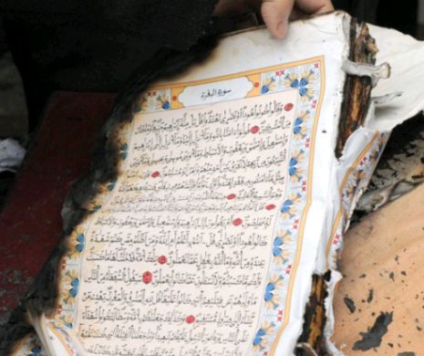 BARBARII de la ISIS au ars 8.000 de cărți rare folosind BOMBE artizanale