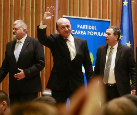 Băsescu: Iohannis nu va realiza dorinţa unui Guvern PNL, cât timp “îl va mângâia pe corniţe” pe Ponta