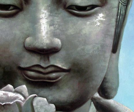Descoperire: Cum a putut să încapă aşa ceva în cavitatea abdominală a unei statuete a lui Buddha | VIDEO