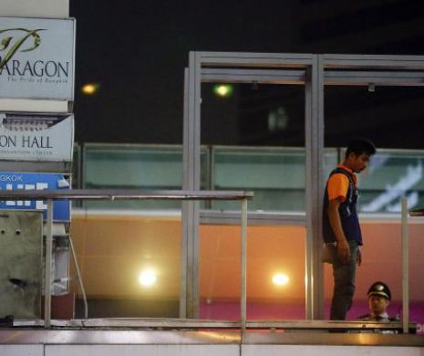EXPLOZII la Bangkok. Două bombe au fost detonate la intrarea unui mall aglomerat din capitala thailandeză