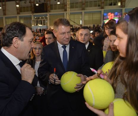 Klaus Iohannis: Prin prezenţa mea la Fed Cup, reconfirm susţinerea pentru sportivii români