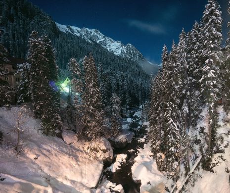 La schi în Caucaz. IMAGINILE de o frumuseţe ULUITOARE care o să te NĂUCEASCĂ | GALERIE FOTO