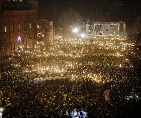MANIFSTARE de dolidaritate la Copenhaga: 30.000 de oameni au adus un OMAGIU victimelor atacurilor | GALERIE FOTO și VIDEO