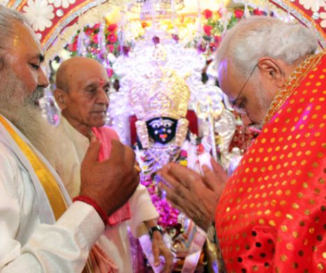 Templul pentru VENERAREA premierului indian. Modi: „Personal am devenit foarte TRIST” | FOTO
