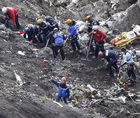 Accident avion A320: Anchetatorii francezi au recuperat sute de bucăți din trupurile neînsuflețite