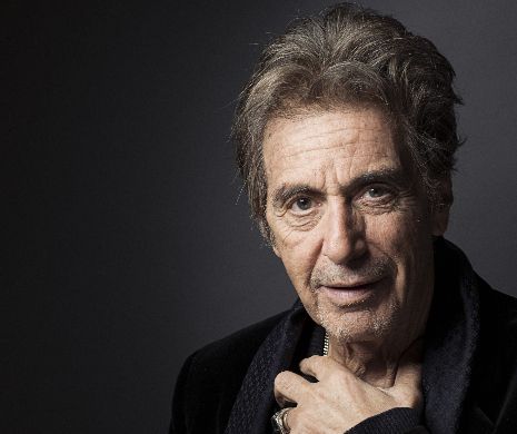 Al Pacino face nuntă la 74 de ani