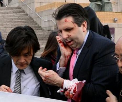 Ambasadorul american la Seul a fost rănit într-un atac sângeros