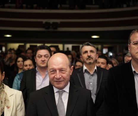 Băsescu, despre numirea lui Teodorovici la Finanţe: Halal revoluţie pe 16 noiembrie 2014. Alianţa de la Grivco şi USL-ul sunt mai vii ca oricînd, dar nu «pas cu pas», ci buluc